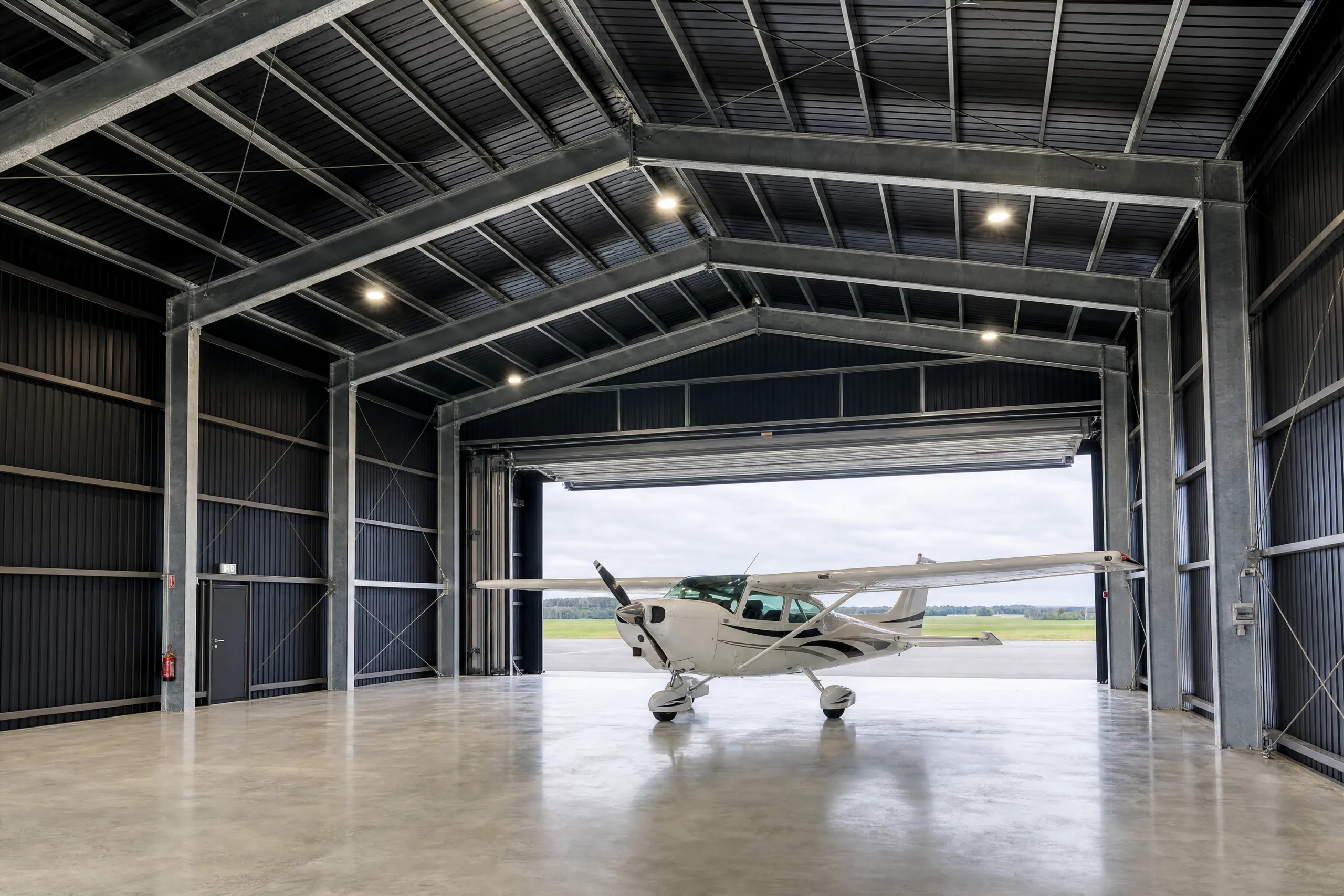 Aviation hangars — SPARKZ